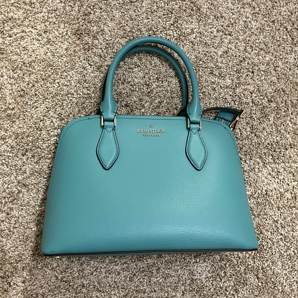Blue/teal Kate spade purse, practically perfect condition!